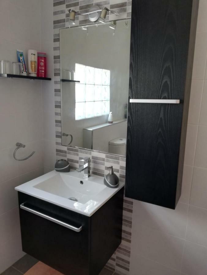 Studio Apartment With Private Terrace, Jacuzzi & Views 莫斯塔 外观 照片